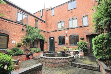 View Full Details for Persehouse Street, Walsall